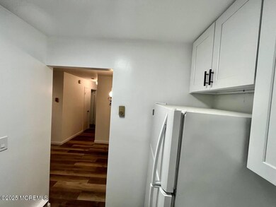 154 Cross Slope Ct unit K, Manalapan, NJ 07726 - photo 5