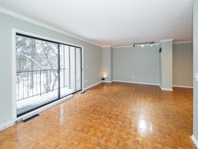 3760 Cedaridge Dr-104