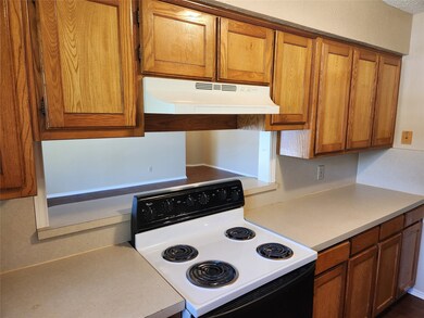 2212 Bernard St unit 22, Denton, TX 76205 - photo 6