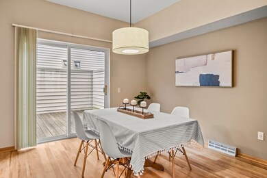 2789 Crinkle Root Dr unit 509, Fitchburg, WI 53711 - photo 6