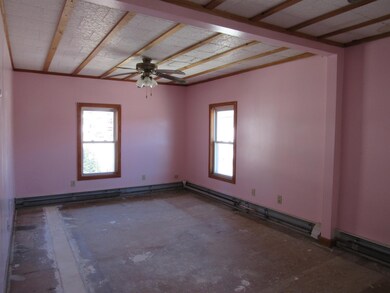 107 Mannering St, Berlin, NH 03570 - photo 6