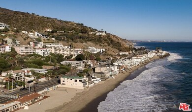 La Costa Beach