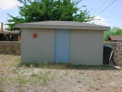 892 Sherwood Dr, Alamogordo, NM 88310 - photo 3