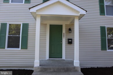 6801 Duluth St, Hyattsville, MD 20785 - photo 4