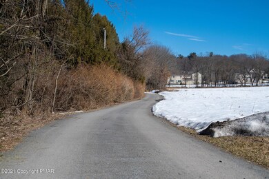 125 Russell Dr, Saylorsburg, PA 18353 - photo 7