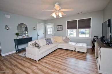 Spacious and Bright LR