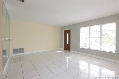 Entry/living area