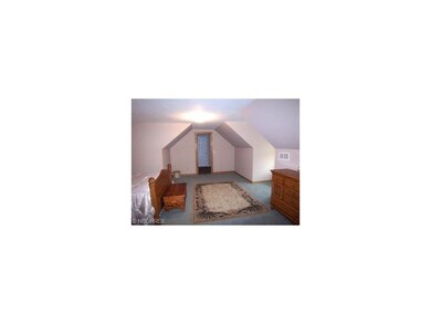 Upper bedroom