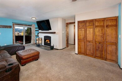 Living area with high-efficiency fireplace