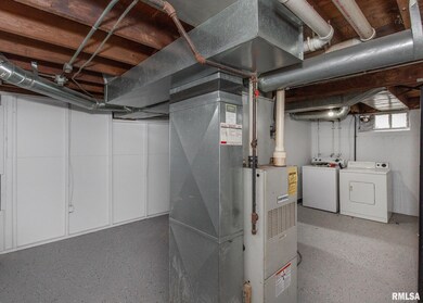 2508 Washington St, Davenport, IA 52804 - photo 6