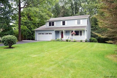 31 Lincoln Ave, Clifton Park, NY 12065 - photo 2