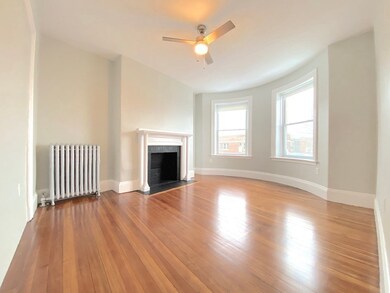 116 Winthrop Rd unit 4, Brookline, MA 02445 - photo 4