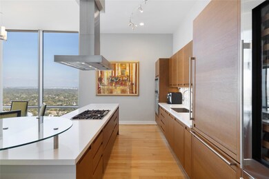 Large open kitchen with lots of beautiful natural