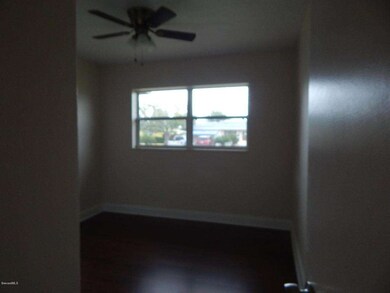197 SE Fourth 1st BDRM
