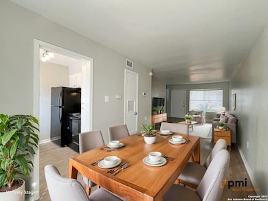 2802 Lasses Blvd unit 8, San Antonio, TX 78223 - photo 2