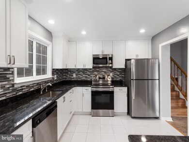 10101 Madronawood Dr, Laurel, MD 20708 - photo 2