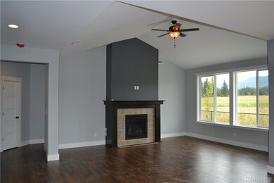 208 Copper Ln N, Enumclaw, WA 98022 - photo 4