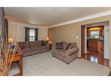 1427 9th St NW, Cedar Rapids, IA 52405 - photo 6