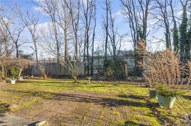 52A Francine Ct unit 80A, Staten Island, NY 10306 - photo 3