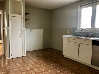 2 Potter St unit 1, Newport, RI 02840 - photo 5