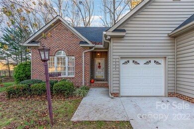 1524 Forest Park Dr unit 1524, Statesville, NC 28677 - photo 2
