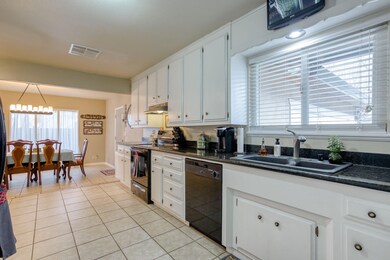 Kitchen 2