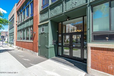 260 Washington Ave unit 101, Albany, NY 12210 - photo 2