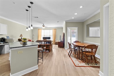 The Valencia unit 136, Houston, TX 77054 - photo 2