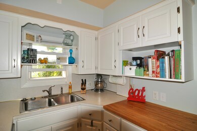 kitch 3