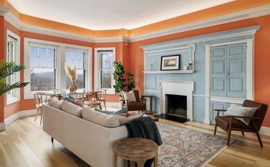 992 Memorial Dr unit 605, Cambridge, MA 02138 - photo 3