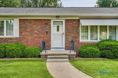 4402 Drummond Rd, Toledo, OH 43613 - photo 3