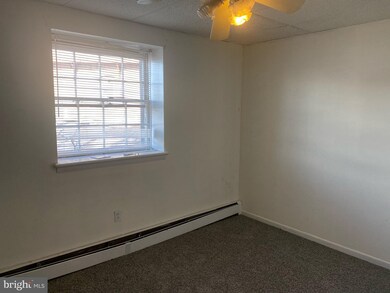 17 S 2nd St unit C, Quakertown, PA 18951 - photo 5