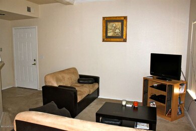 Entry/Living room