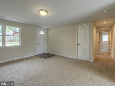 174 Lake Shore Dr, Colonial Beach, VA 22443 - photo 5