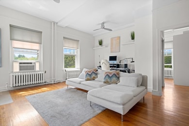 354 N Main St unit 204, Andover, MA 01810 - photo 2