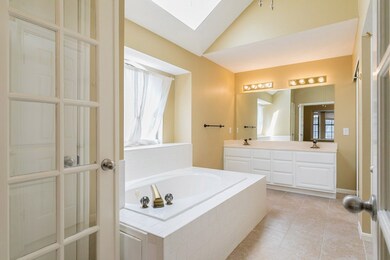 16014 Country Bend Rd, Houston, TX 77095 - photo 4