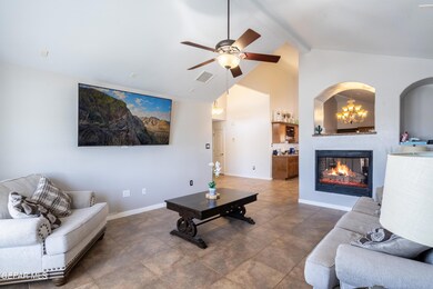 14204 Desert Yucca Dr, Horizon City, TX 79928 - photo 4