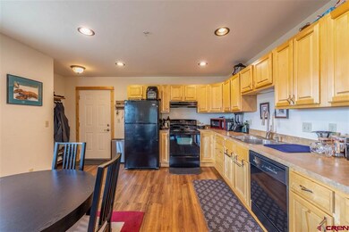 45 Elk Valley Rd unit 202 Foxtrot Bui, Crested Butte, CO 81224 - photo 3