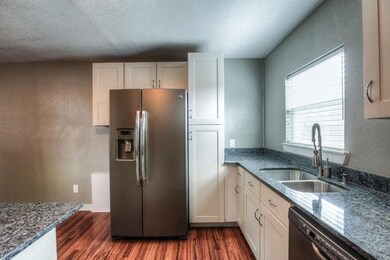 4809 Mcewen St unit B, Houston, TX 77009 - photo 7