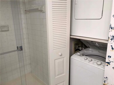 Washer-Dryer in 2nd bath closet