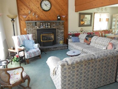 208 Mountain View Dr, Hawley, PA 18428 - photo 6