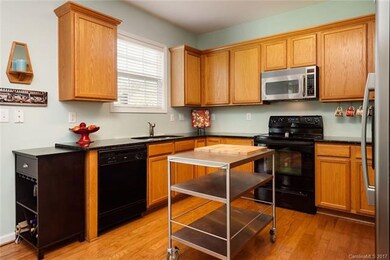Tons of counter and cabinet space!!!