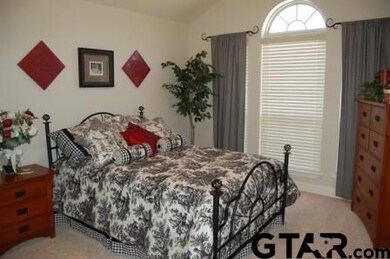 5801 5801 Thompson Place, Tyler, TX 75707 - photo 7