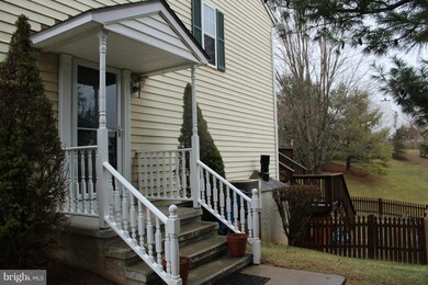 1218 Heathfield Rd, Sykesville, MD 21784 - photo 2