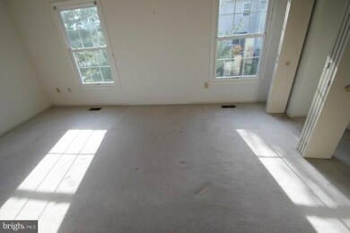 3839 Wildlife Ln, Burtonsville, MD 20866 - photo 5