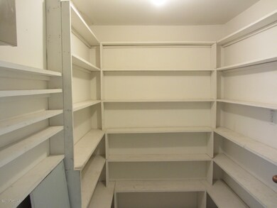 walk in pantry