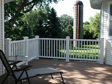 8807 N Cemetery Rd, Evansville, WI 53536 - photo 6