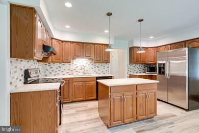 16105 Kennedy St, Woodbridge, VA 22191 - photo 6