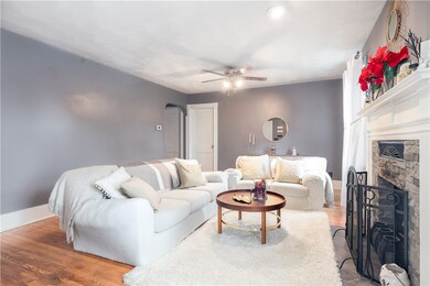 233 Morse Ave, Warwick, RI 02886 - photo 4