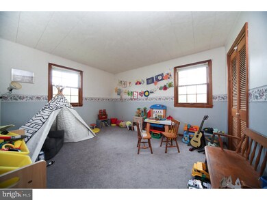 1400 Hendricks Rd, Pennsburg, PA 18073 - photo 5